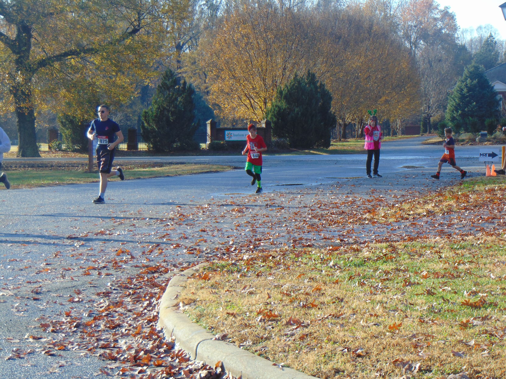 Jingle Run 5K (27).JPG